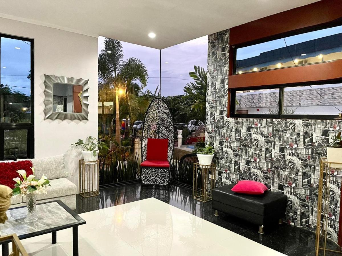 Little Rock Cebu Lapu-Lapu City Exterior foto