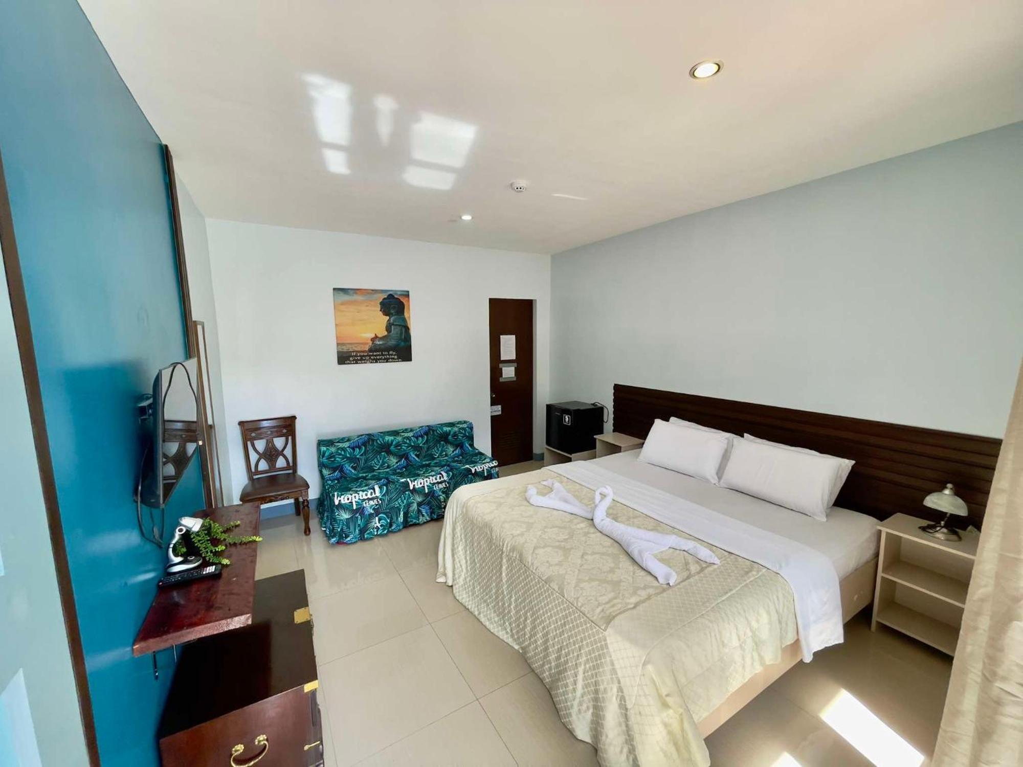 Little Rock Cebu Lapu-Lapu City Exterior foto